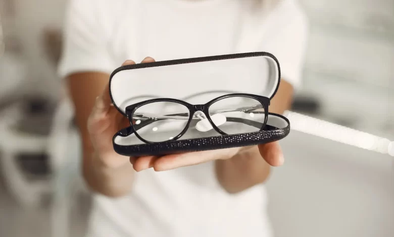 ochelari progresivi pentru vedere clară la distanță și aproape